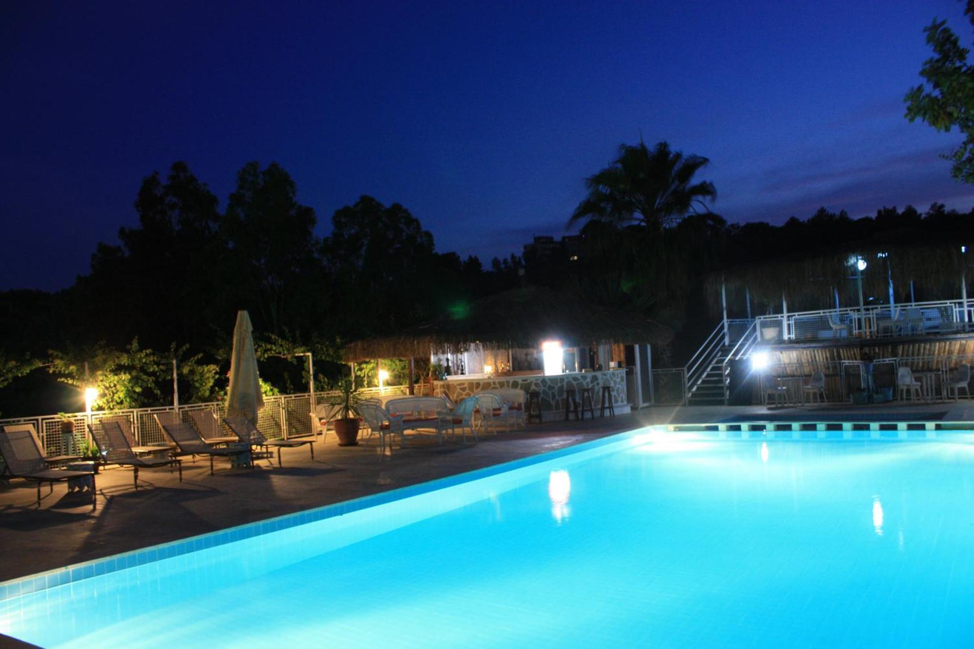Pataros Hotel Патара Екстериор снимка