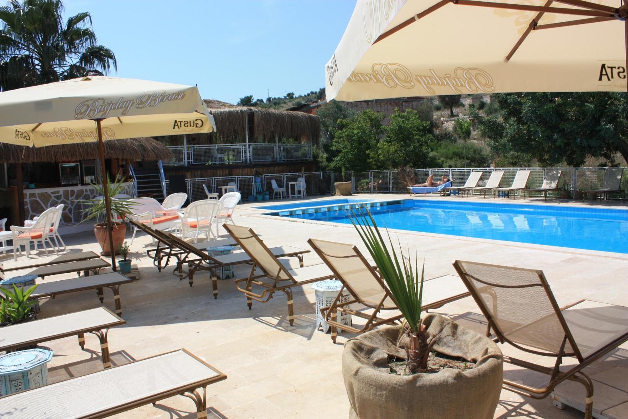 Pataros Hotel Патара Екстериор снимка