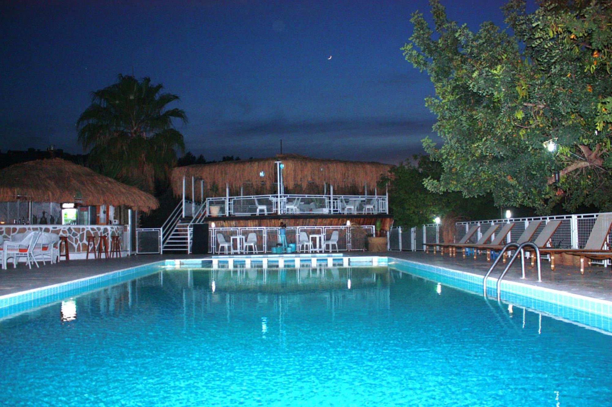 Pataros Hotel Патара Екстериор снимка