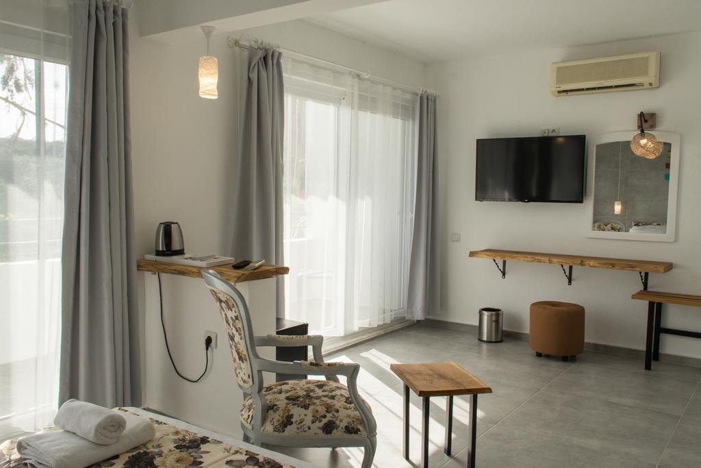 Pataros Hotel Патара Екстериор снимка