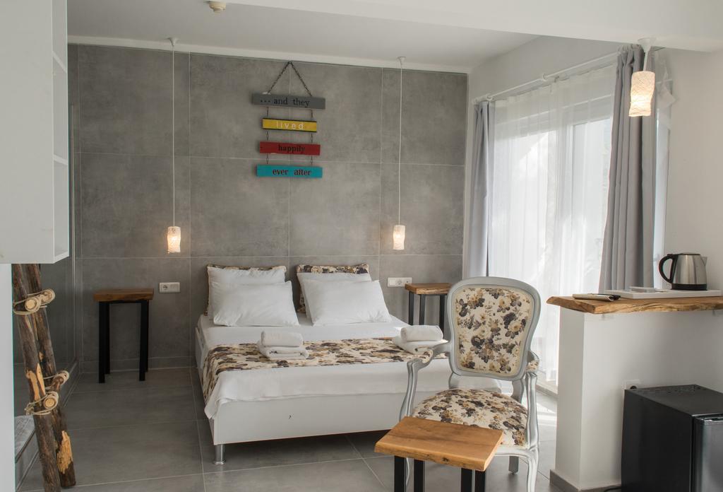 Pataros Hotel Патара Екстериор снимка
