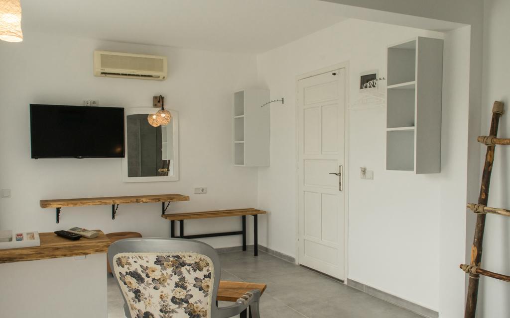 Pataros Hotel Патара Екстериор снимка
