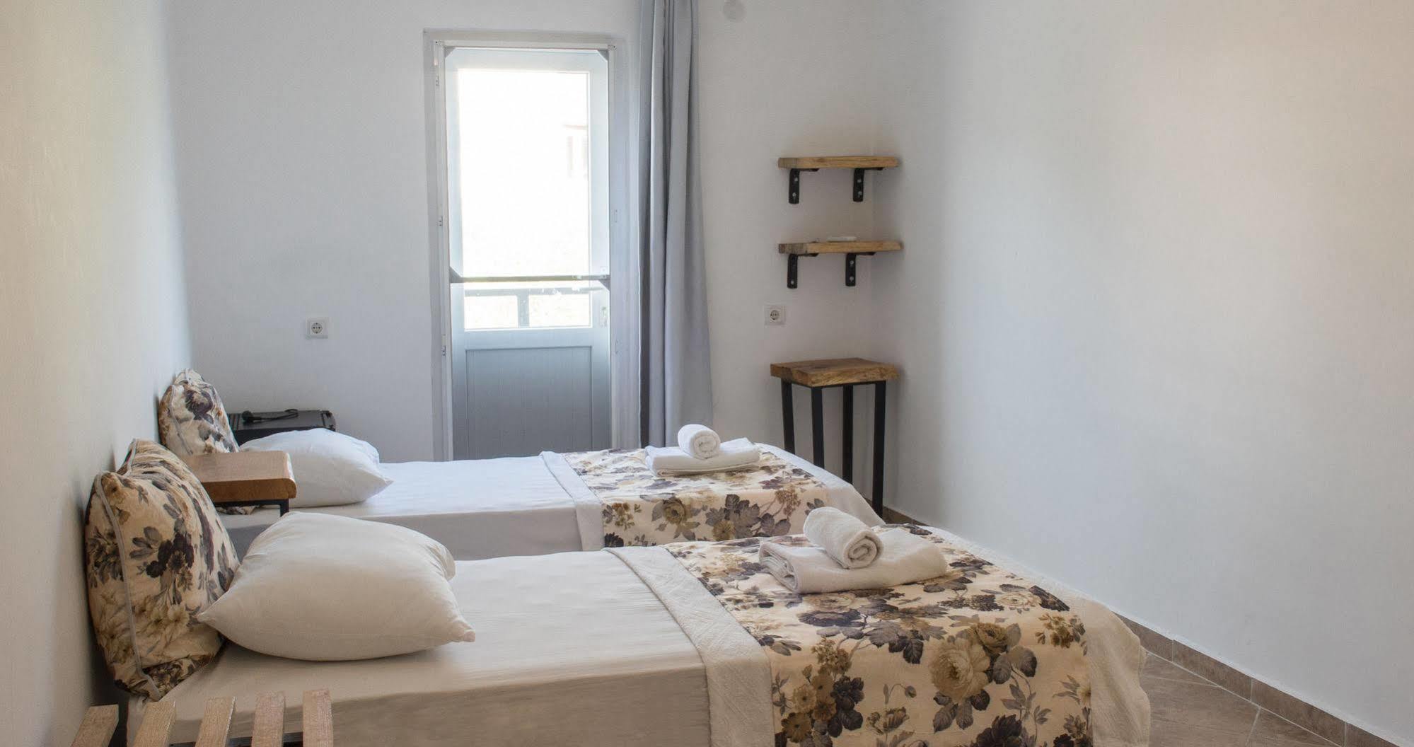 Pataros Hotel Патара Екстериор снимка