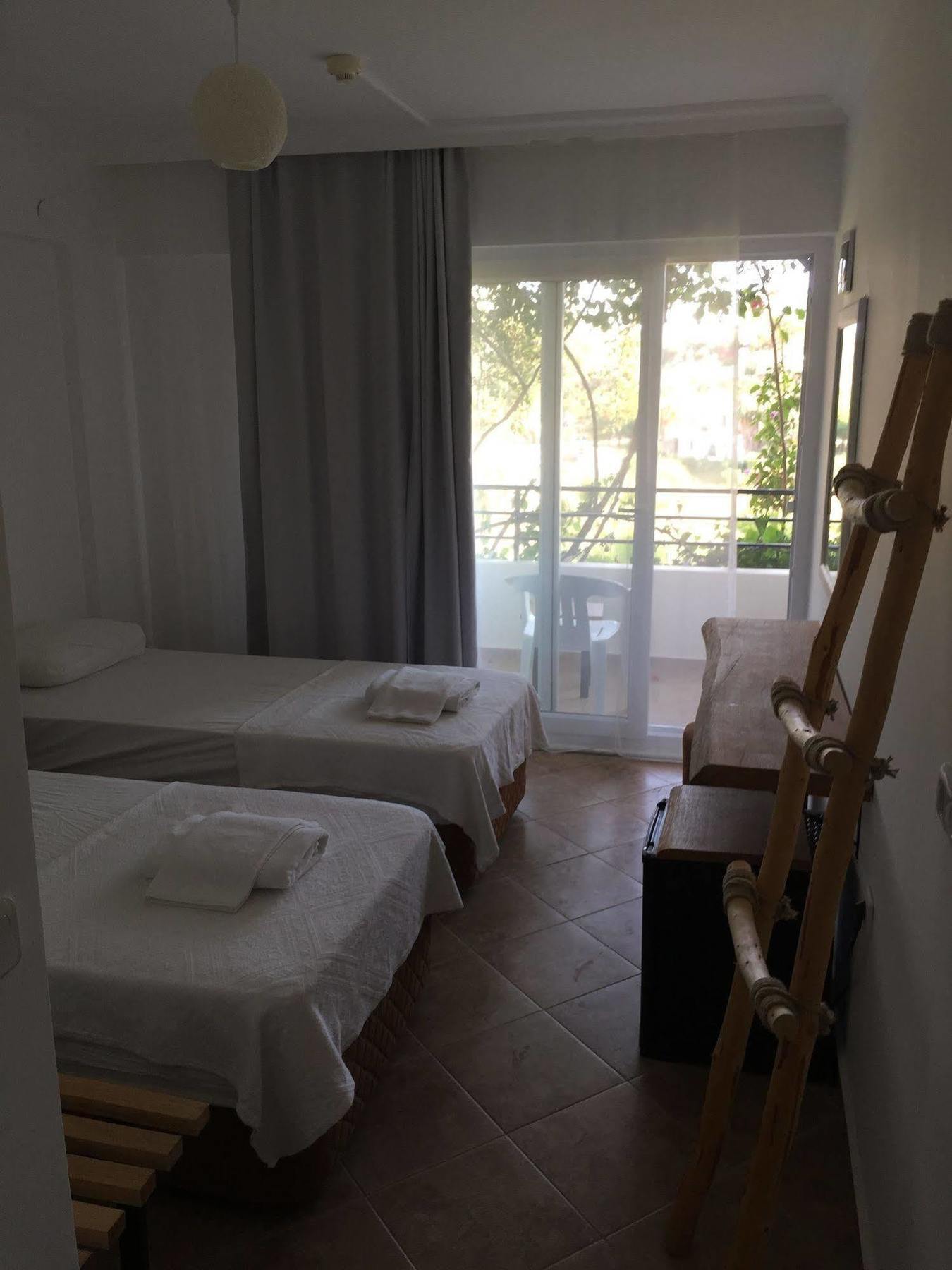 Pataros Hotel Патара Екстериор снимка
