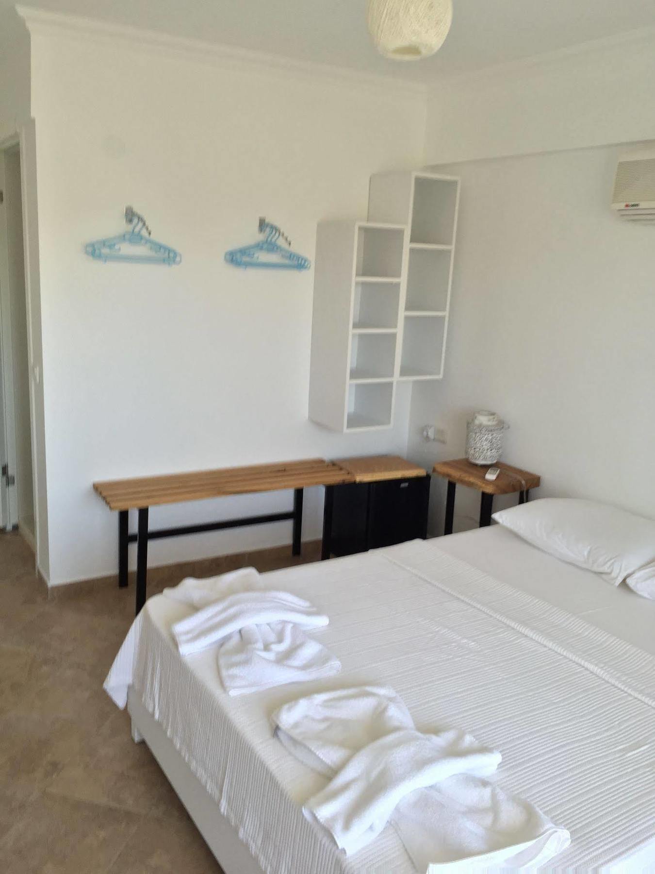 Pataros Hotel Патара Екстериор снимка