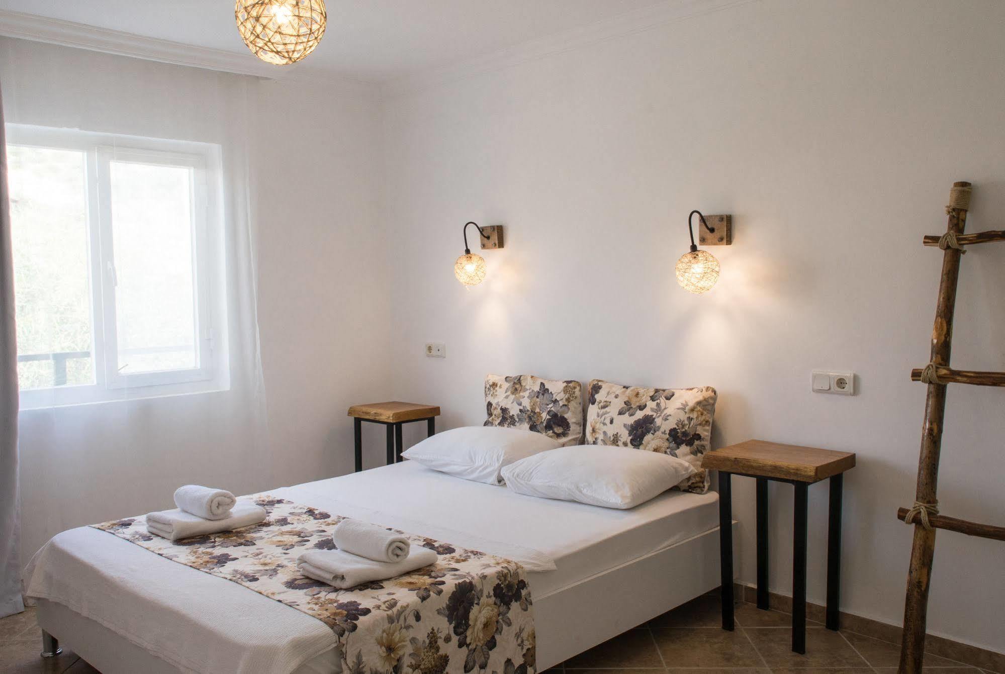 Pataros Hotel Патара Екстериор снимка
