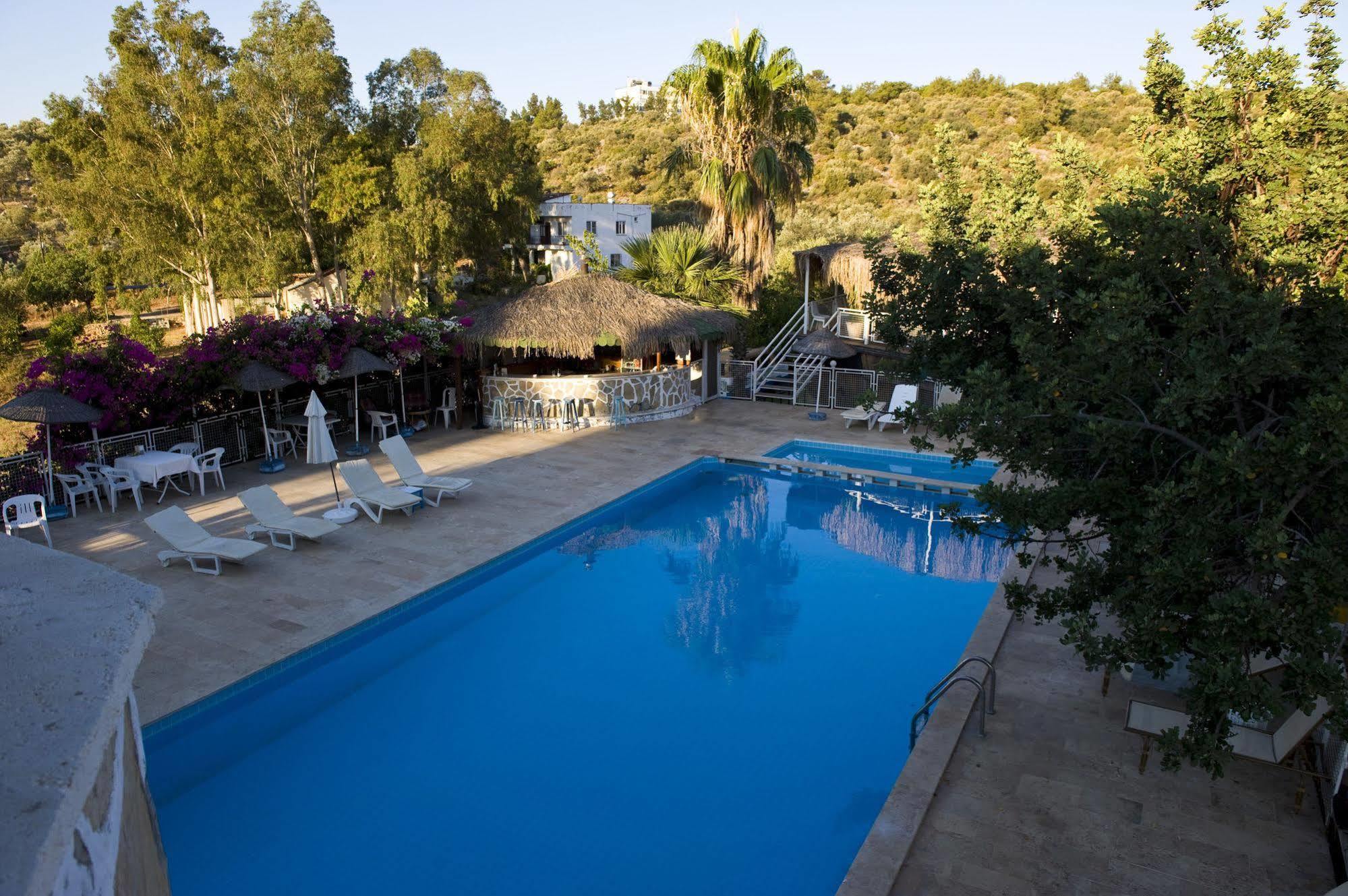 Pataros Hotel Патара Екстериор снимка